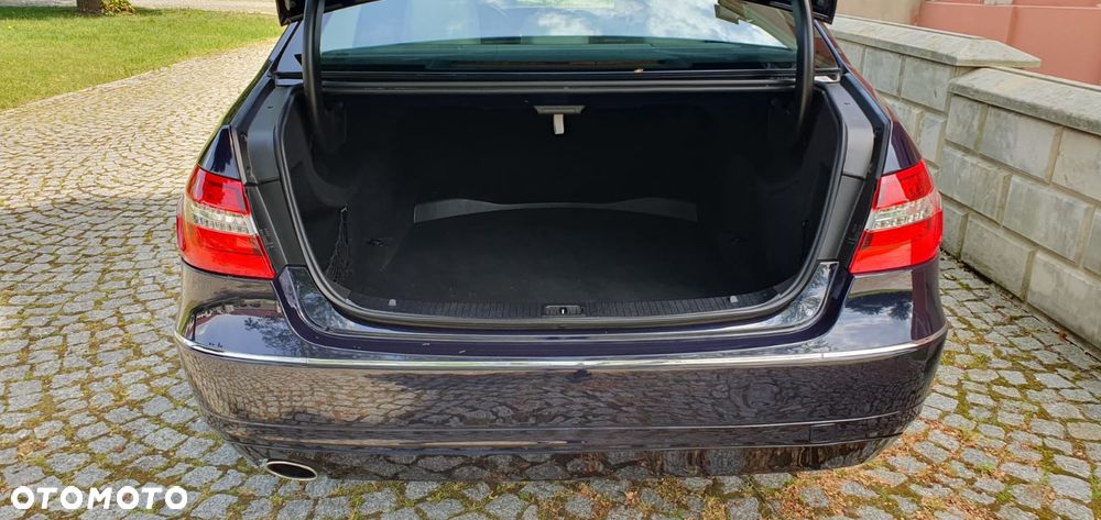 Mercedes-Benz Klasa E - 29