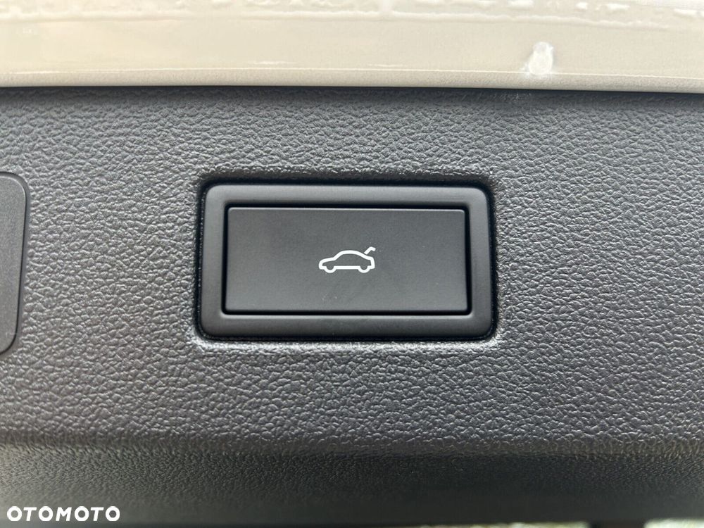 Volkswagen T-Roc 1.5 eTSI Style DSG - 31