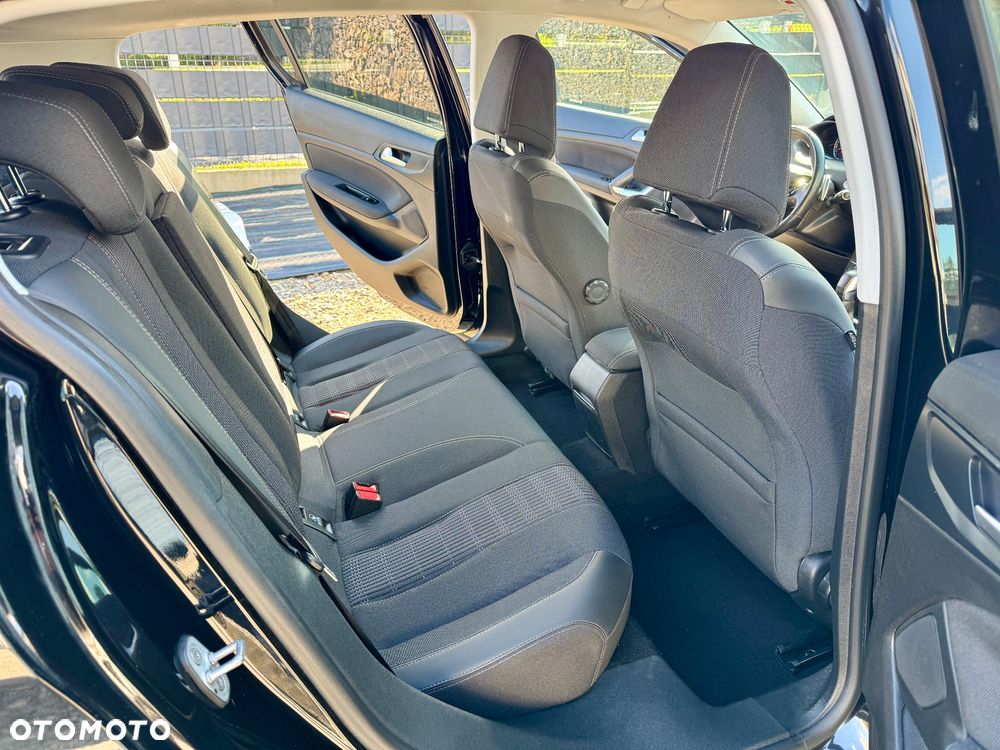 Peugeot 308 - 17
