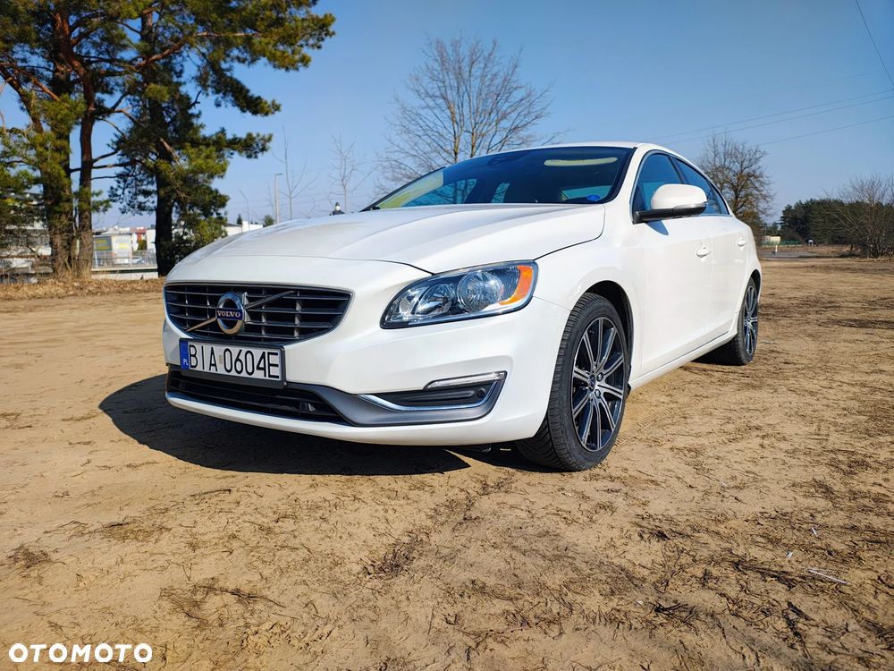 Volvo S60 - 1