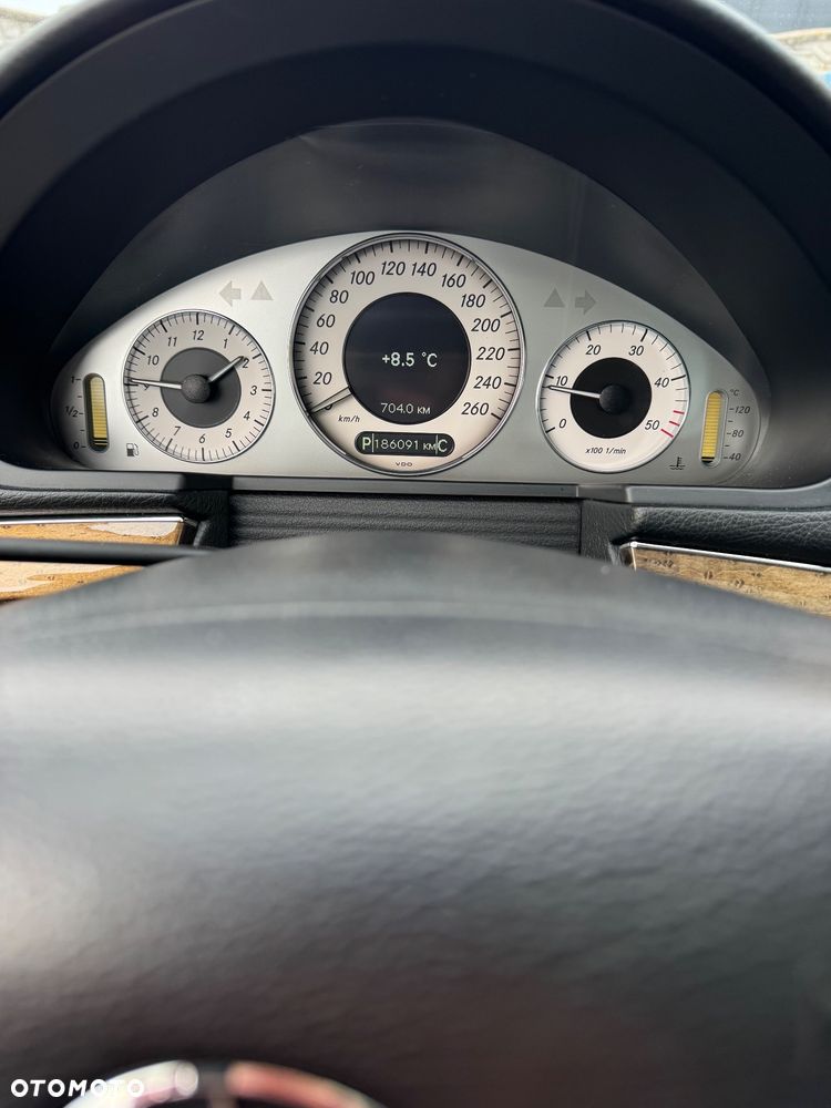 Mercedes-Benz Klasa E 320 CDI Avantgarde - 23