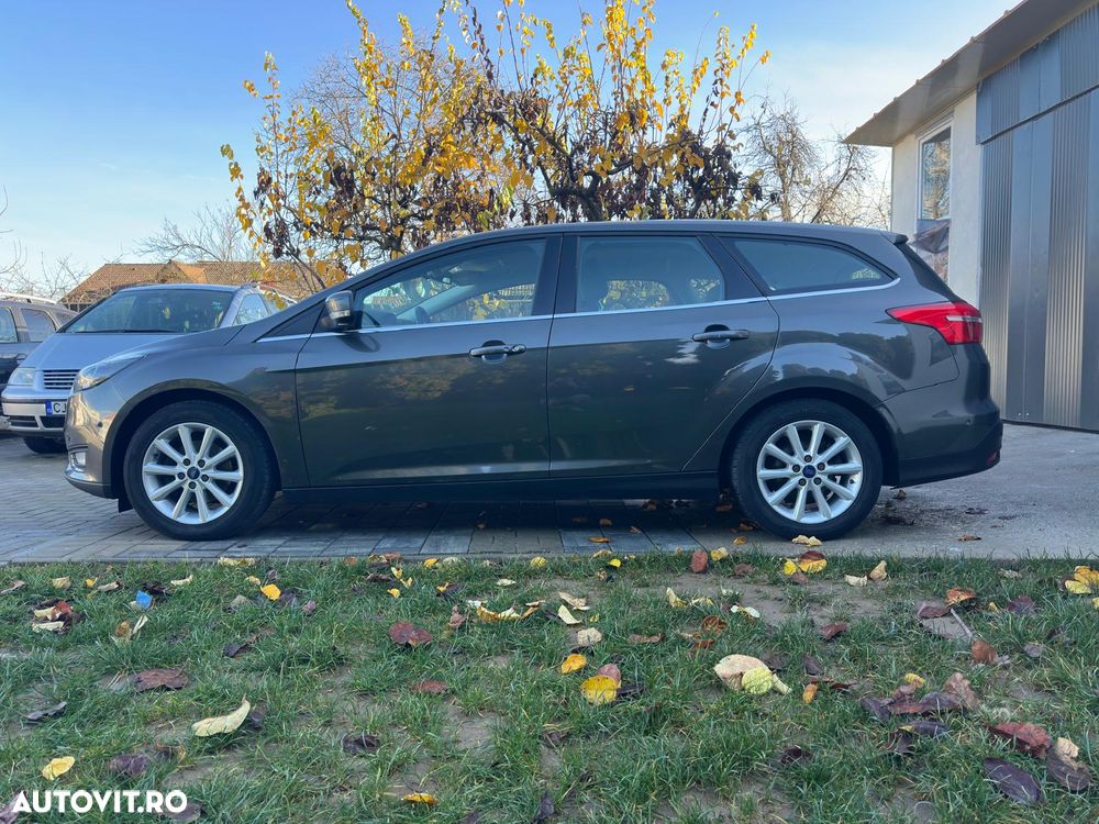 Ford Focus 1.5 EcoBlue Start-Stopp-System TITANIUM - 11