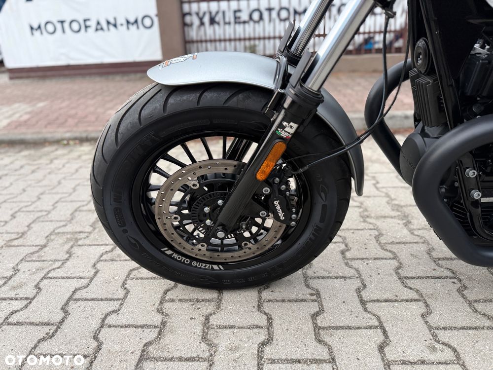 Moto Guzzi V9 - 20