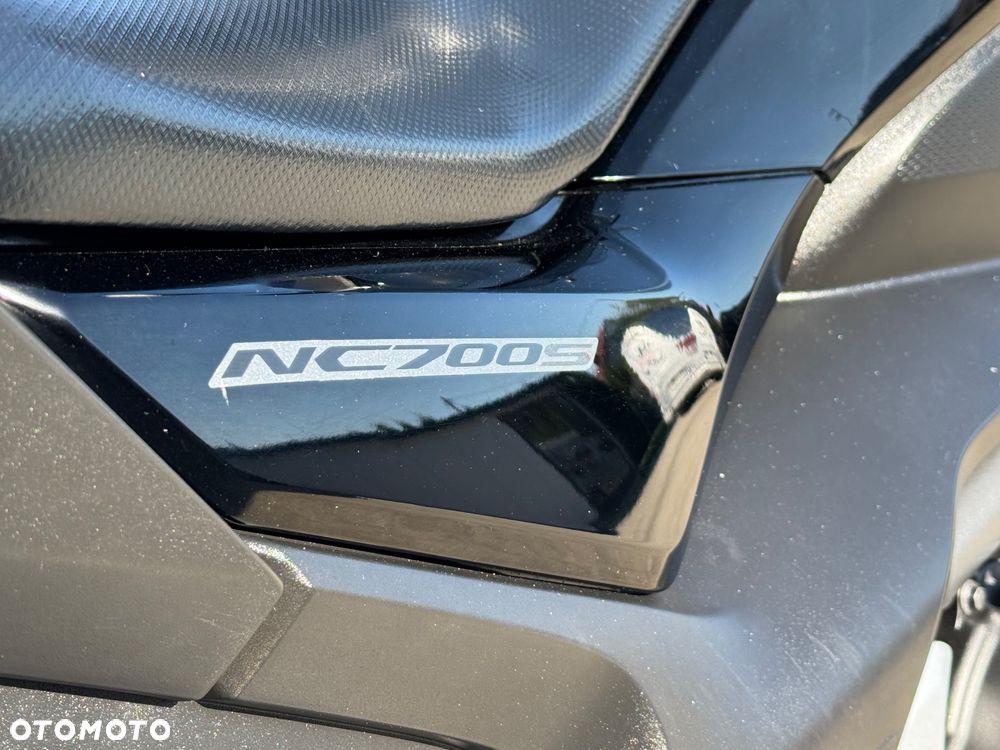 Honda NC - 15