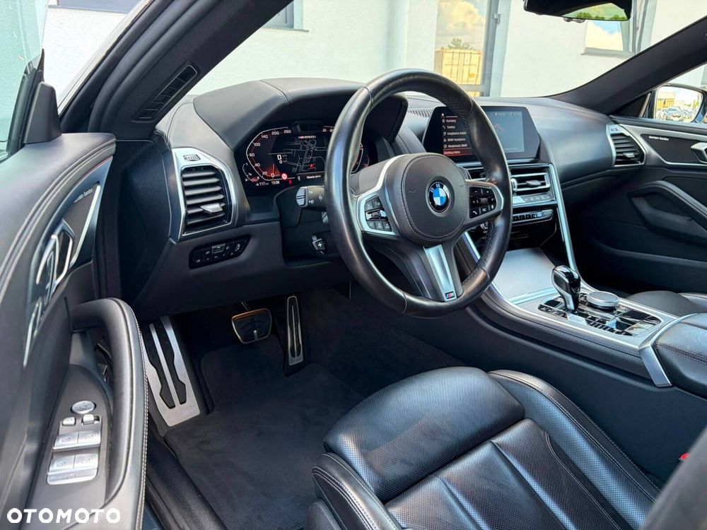 BMW Seria 8 M850i xDrive - 12