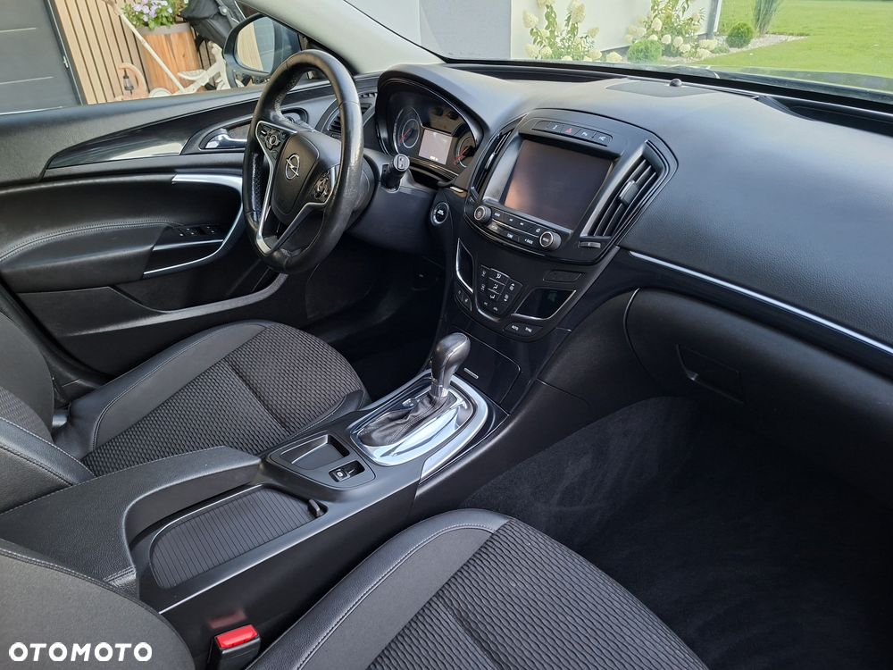Opel Insignia - 10