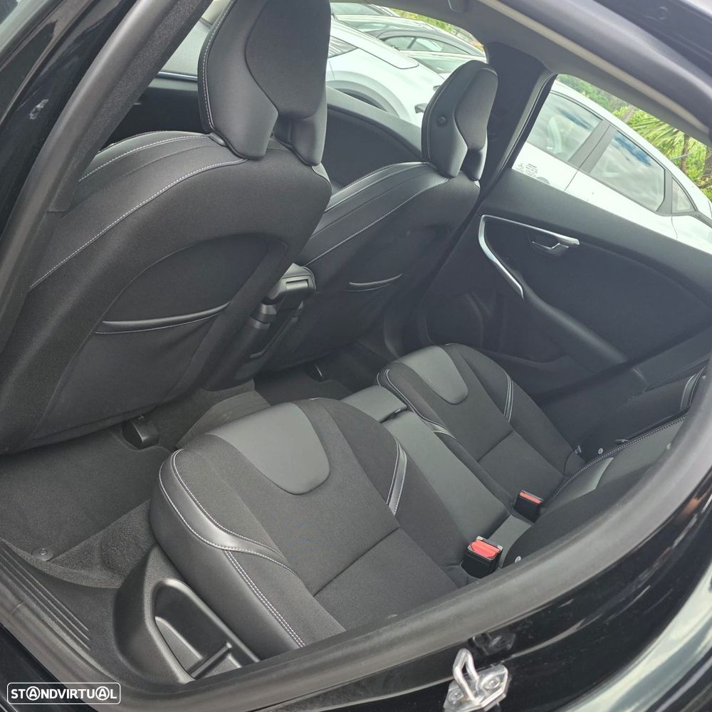 Volvo V40 1.6 D2 Momentum - 9