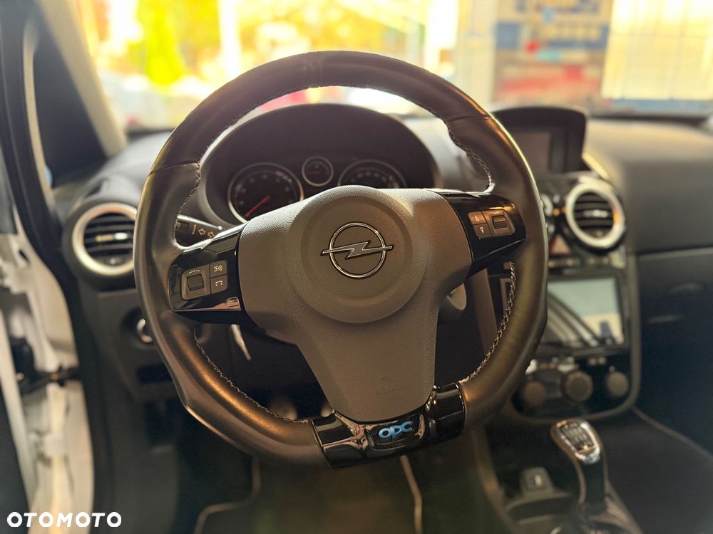 Opel Corsa 1.6 T OPC - 25