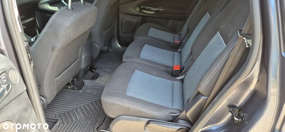 Ford S-Max 2.0 TDCi Trend - 30