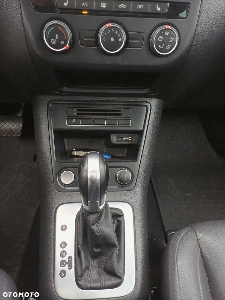 Volkswagen Tiguan - 15