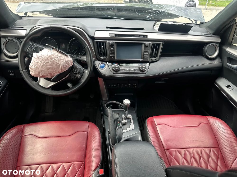 Toyota RAV4 - 9
