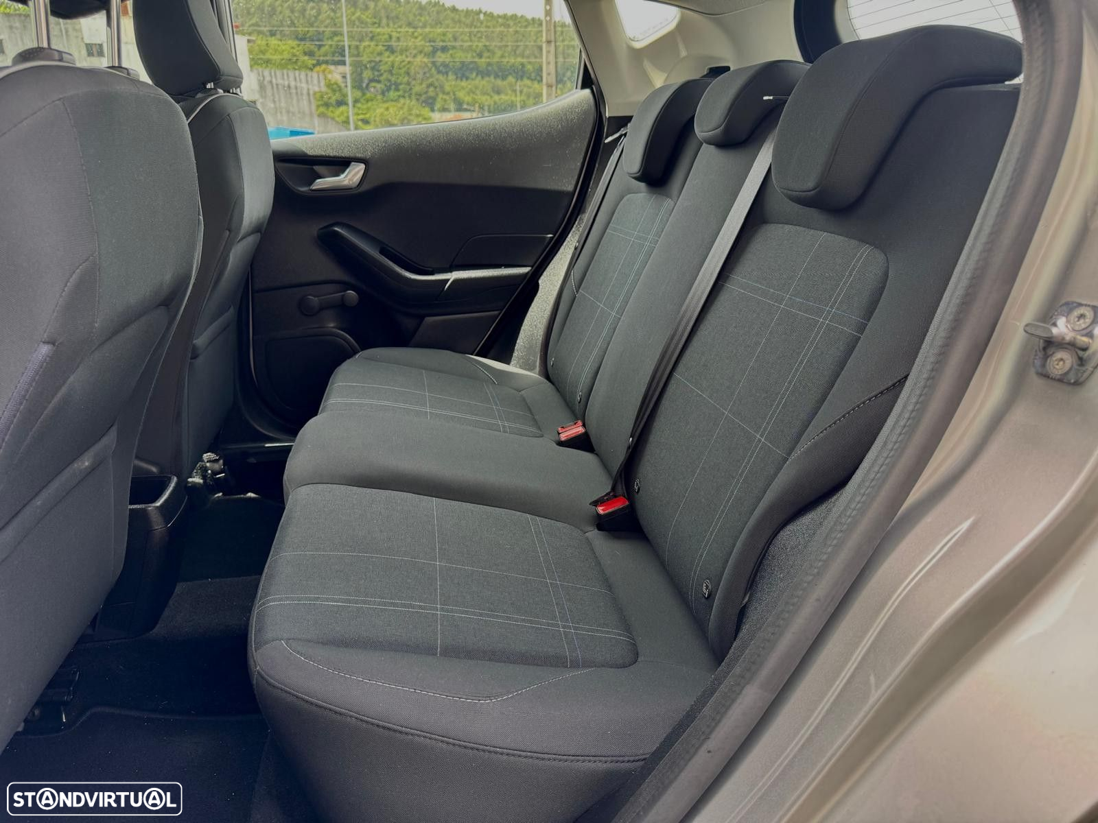 Ford Fiesta 1.1 Ti-VCT Business - 17