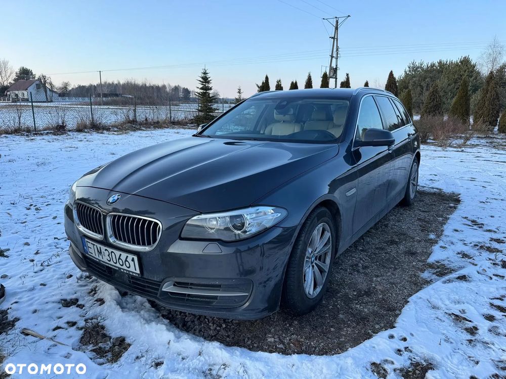 BMW Seria 5 525d xDrive Luxury Line - 1