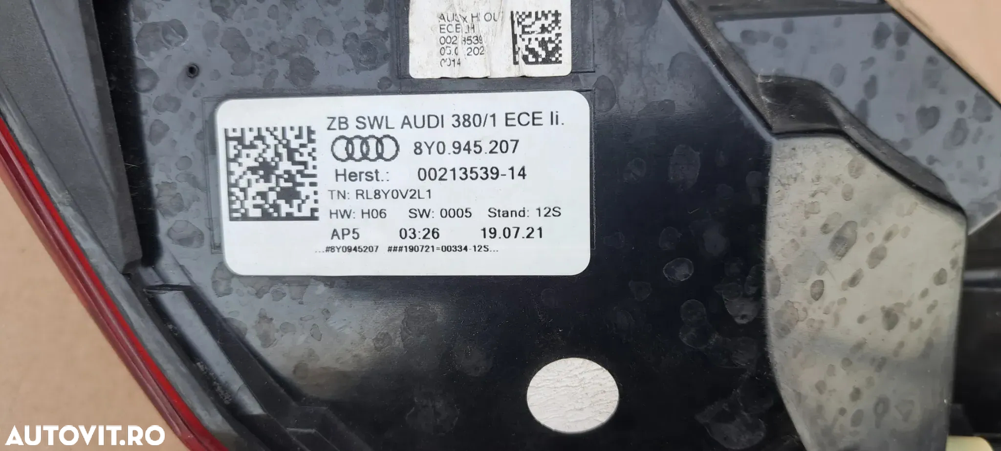 Lampa stop Stanga spate Audi A3 8Y - 2
