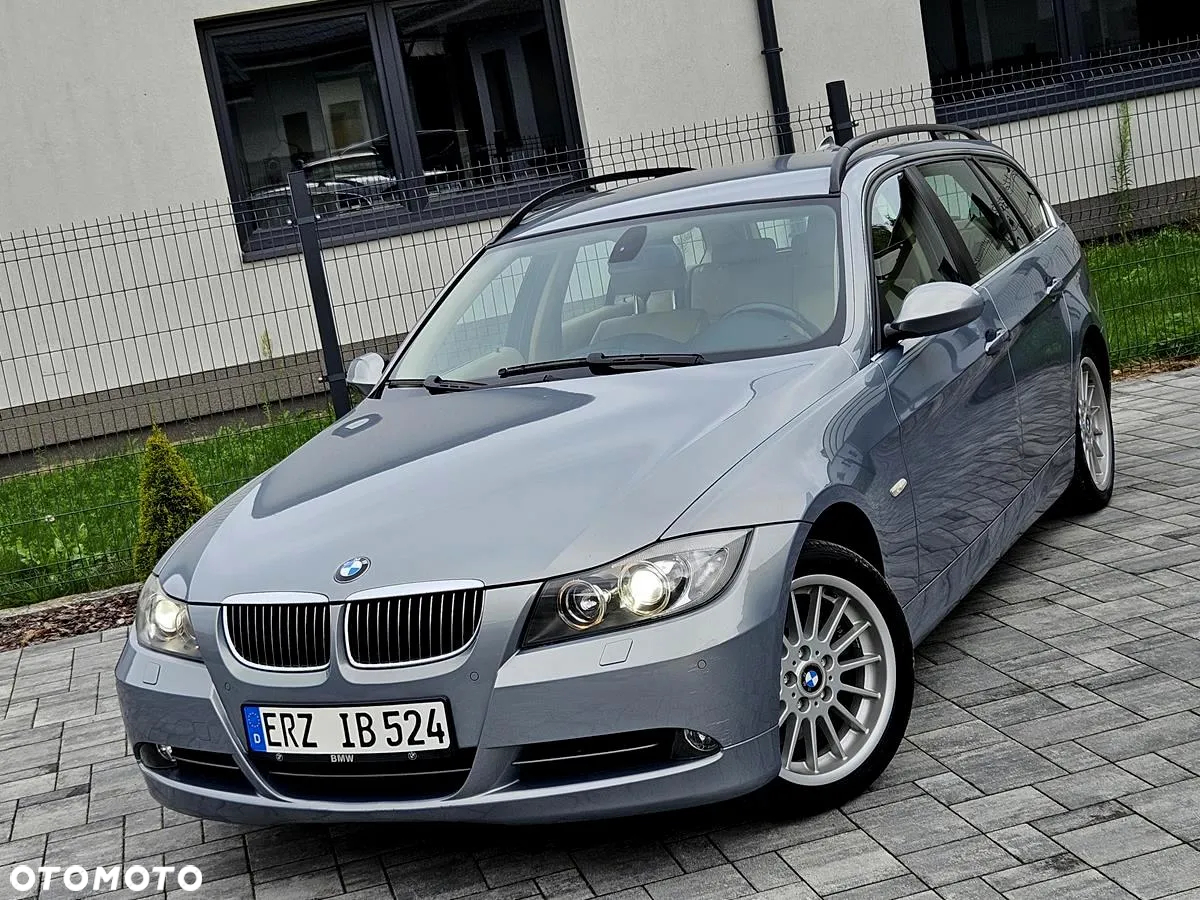 BMW Seria 3 330xd DPF Touring - 2