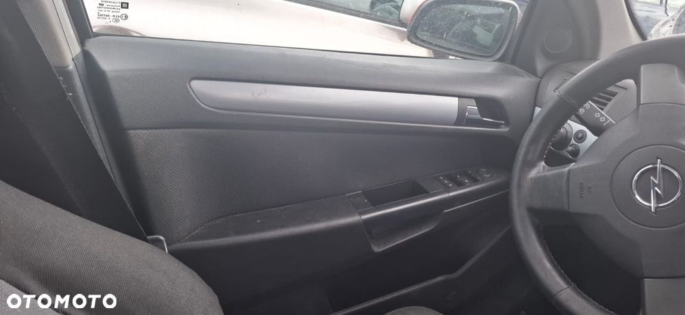 OPEL ASTRA H III KOMBI 04-06 1.4 90KM RADIOODTWARZACZ RADIO - 20