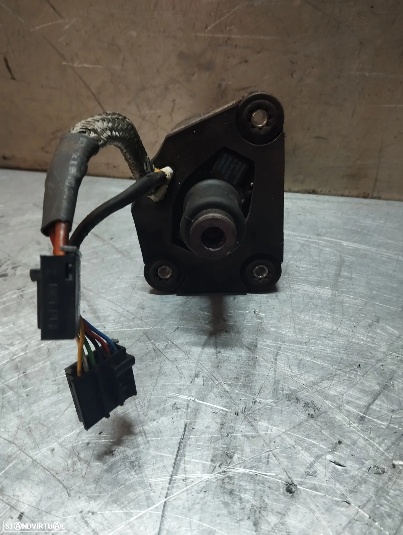 MOTOR DA COLUNA DIRECÇÃO FIAT PUNTO 188  99-02 REF. 26073819 - 4