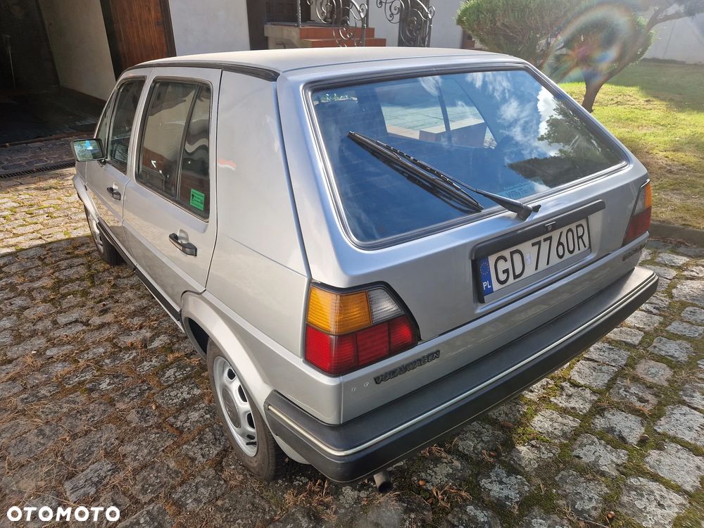 Volkswagen Golf - 8