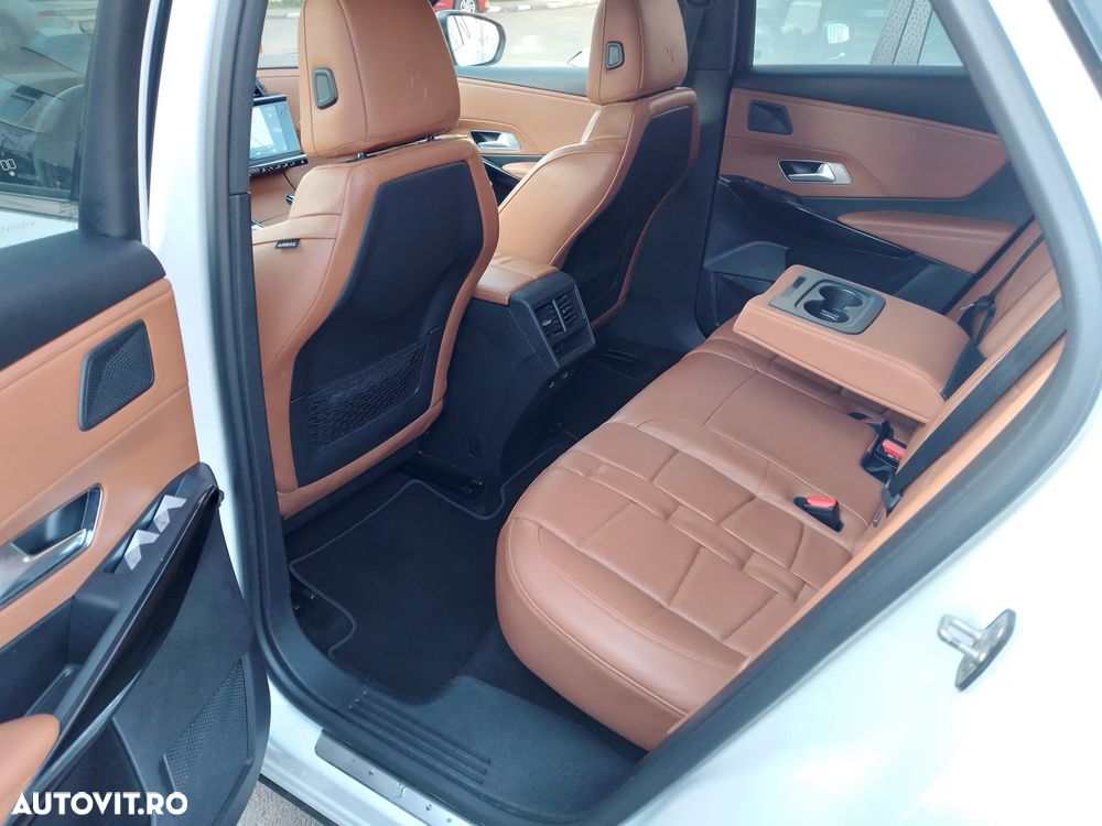 DS Automobiles DS 7 Crossback - 11