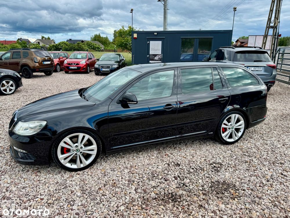 Skoda Octavia 2.0 TDI CR DPF RS - 22