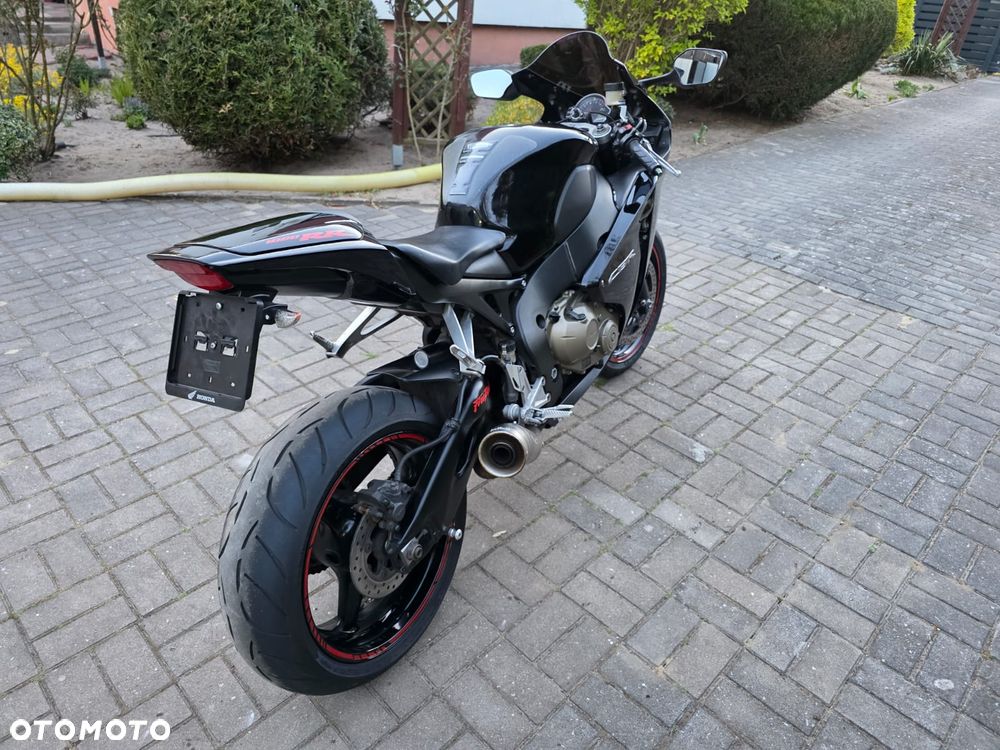Honda CBR - 7