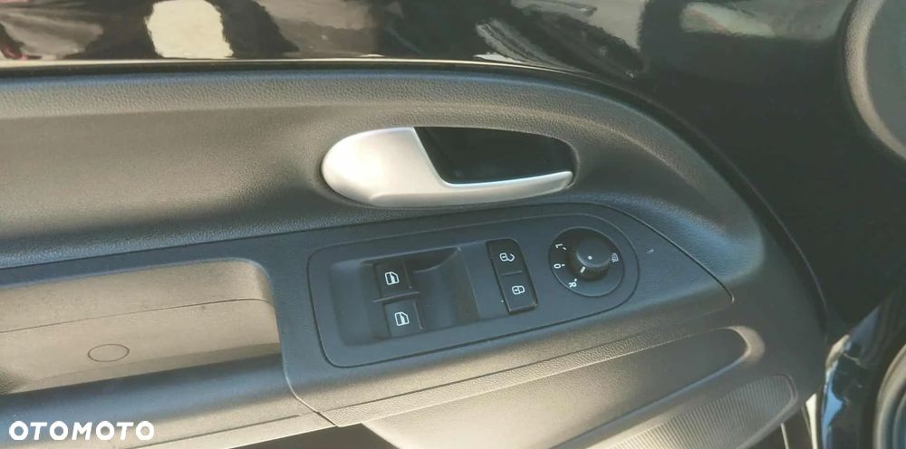 Volkswagen up! - 15