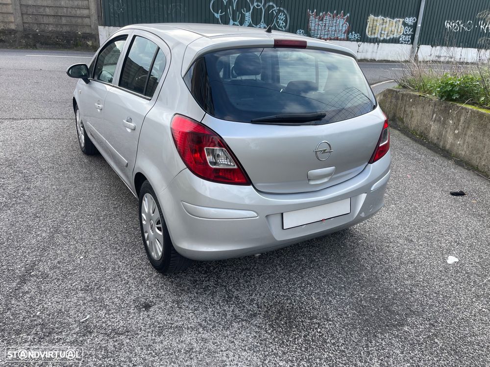 Opel Corsa 1.2 Cosmo - 5