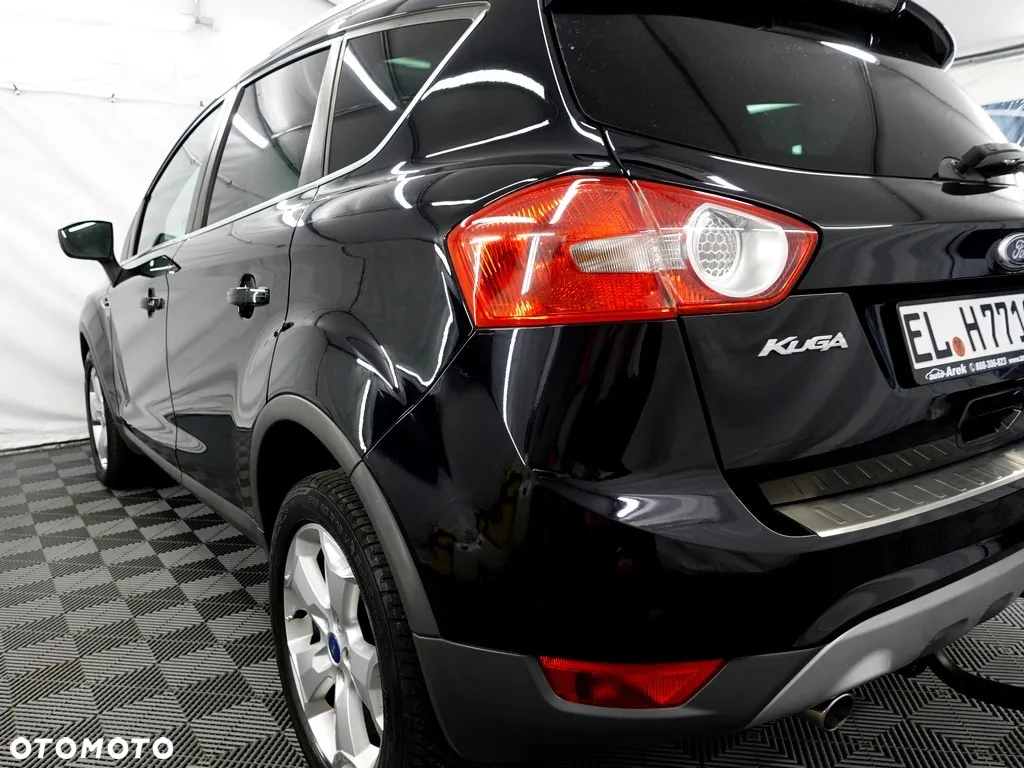 Ford Kuga 2.0 TDCi 4WD Titanium - 27