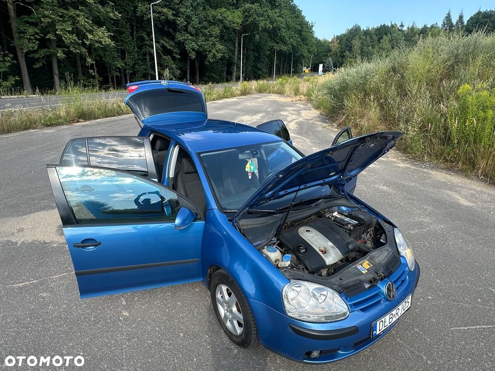 Volkswagen Golf 1.6 FSI Comfortline - 12