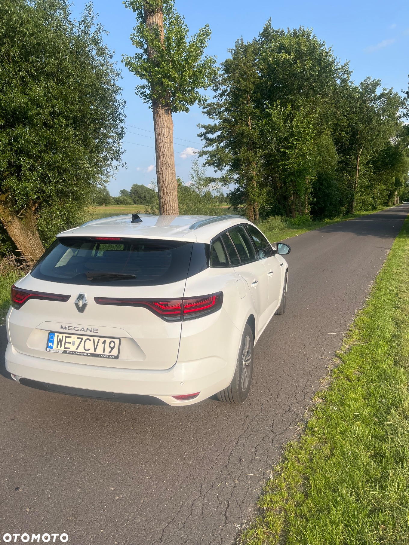 Renault Megane 1.3 TCe FAP Equilibre EDC - 4