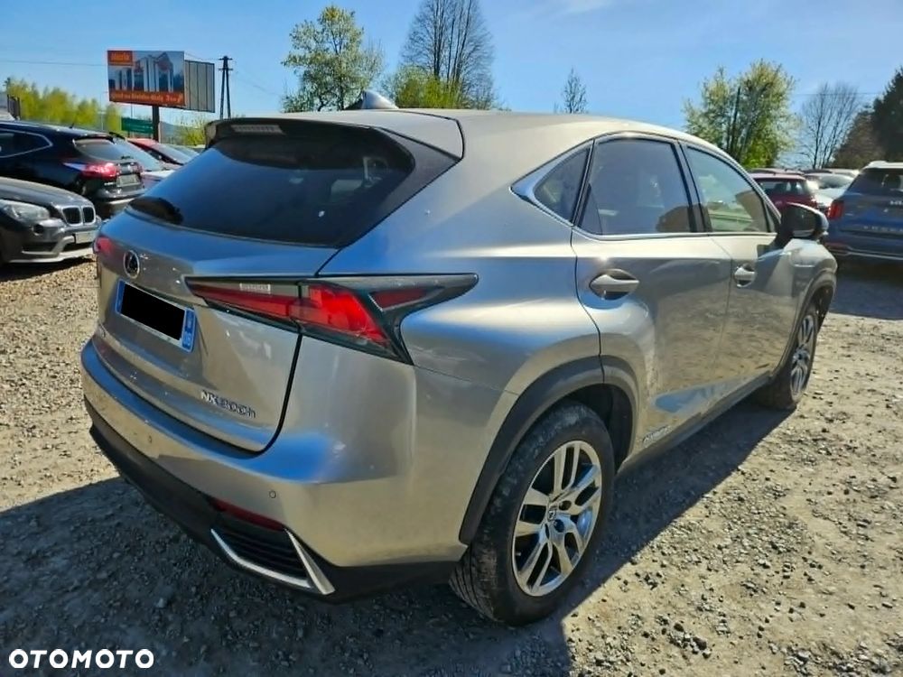 Lexus NX 300h - 2