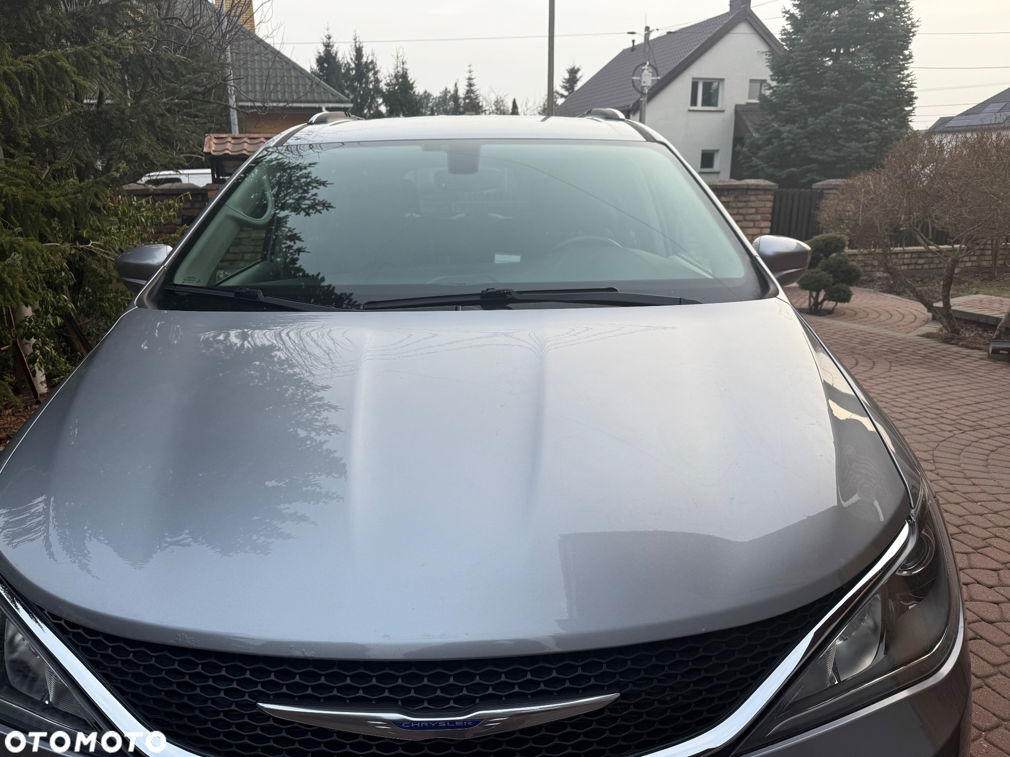 Chrysler Pacifica - 2