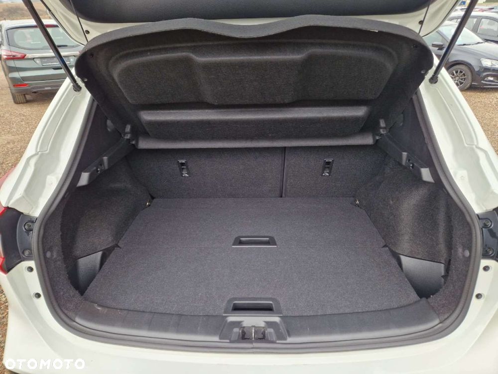 Nissan Qashqai 1.3 DIG-T N-Connecta - 20