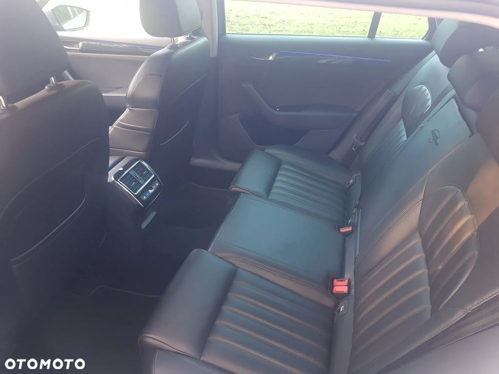 Skoda Superb 2.0 TDI 4x4 L&K DSG - 15