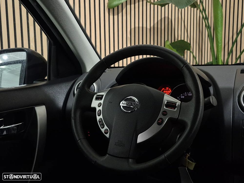 Nissan Qashqai 1.6 Acenta 17 - 10