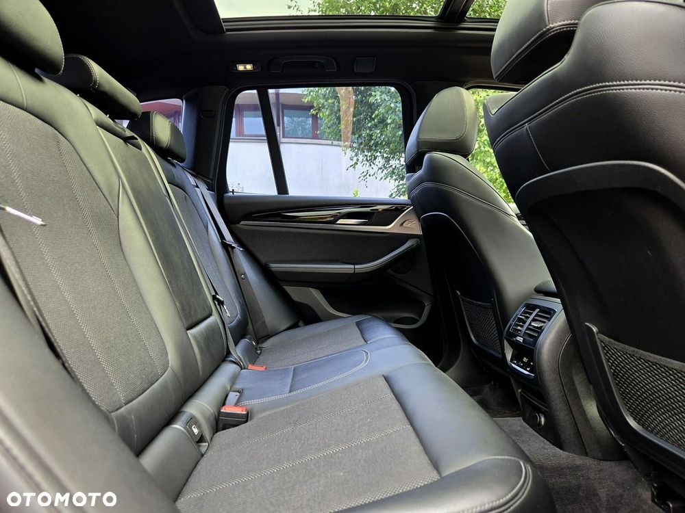 BMW X3 xDrive20d xLine - 11