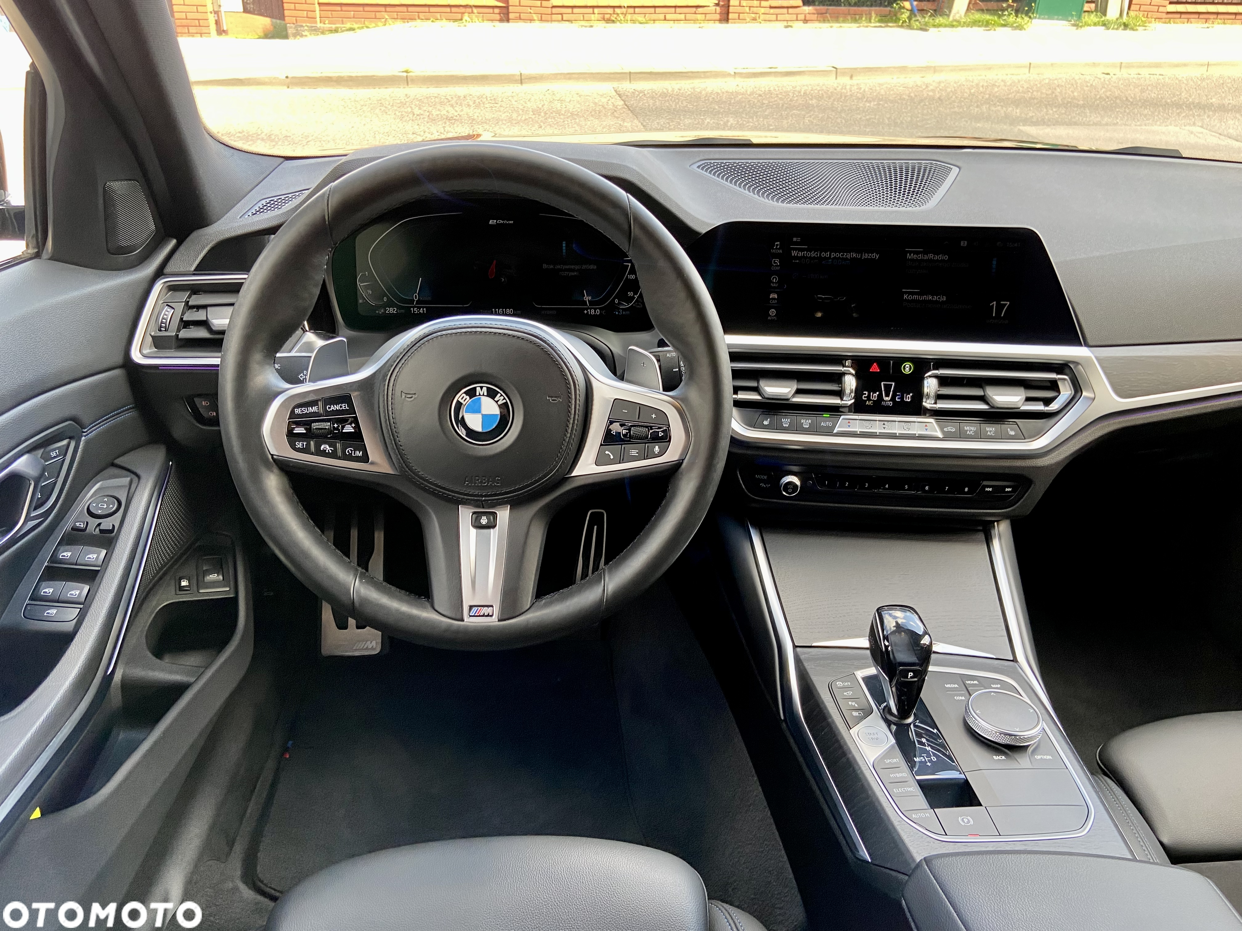 BMW Seria 3 330e Touring M Sport - 6