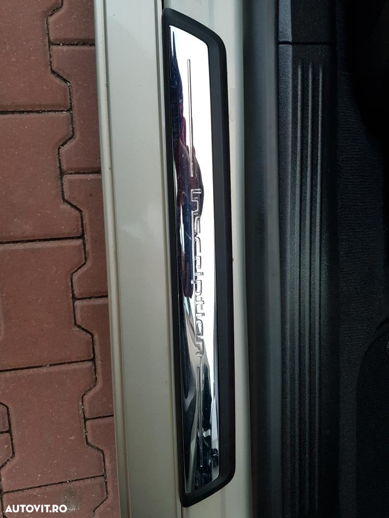 Volvo V40 - 23