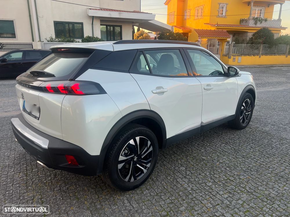 Peugeot 2008 1.2 PureTech Allure - 15