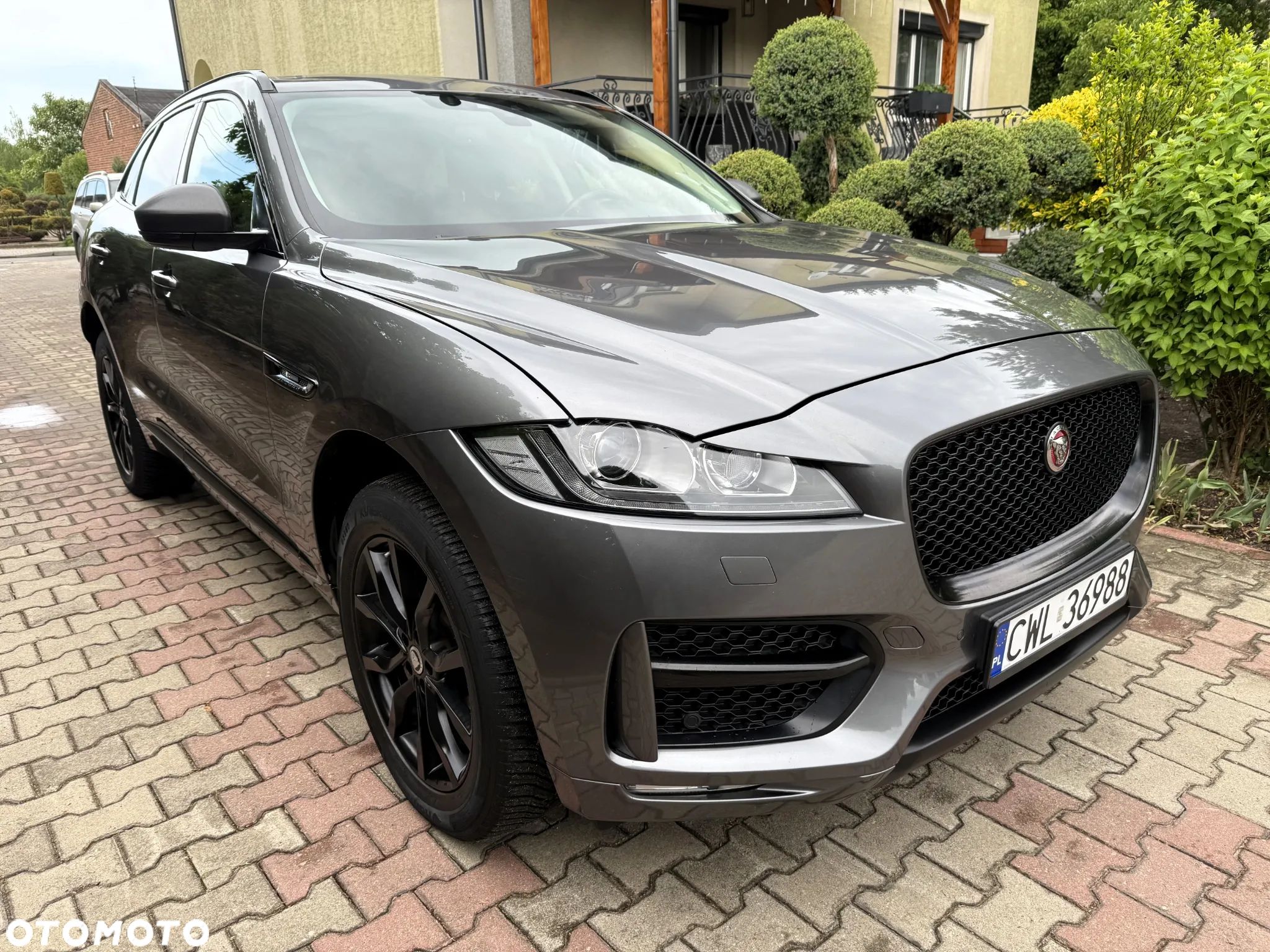 Jaguar F-Pace 20d AWD R-Sport - 1