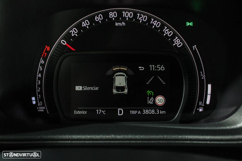 Toyota Aygo X 1.0 Envy CVT - 38