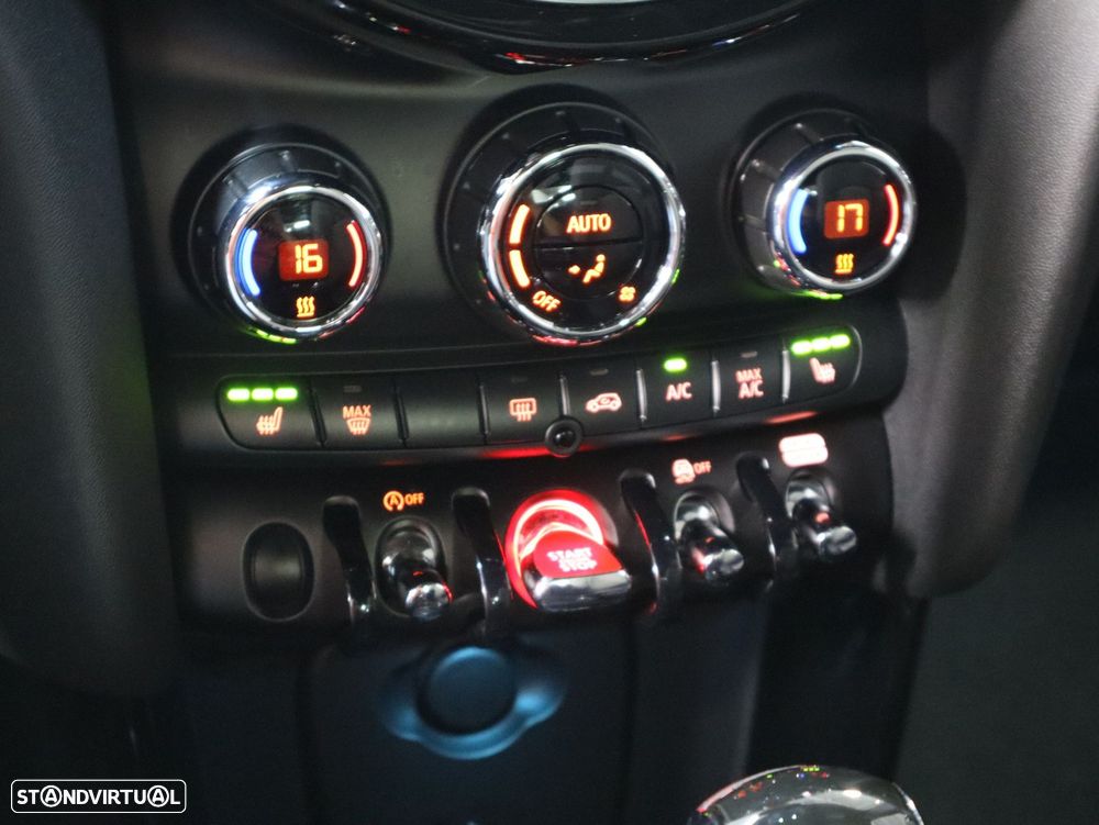 MINI Cabrio Cooper Auto - 32