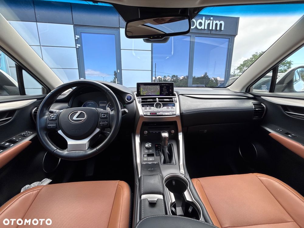 Lexus NX 300h E-FOUR Executive Line - 16