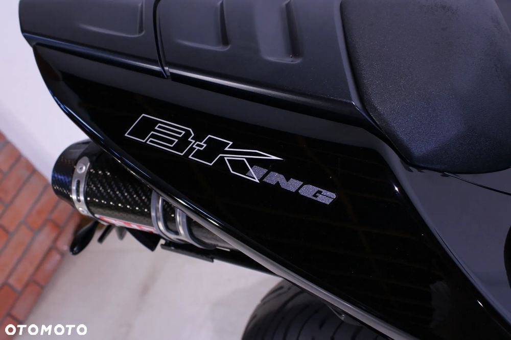Suzuki GSX - 36