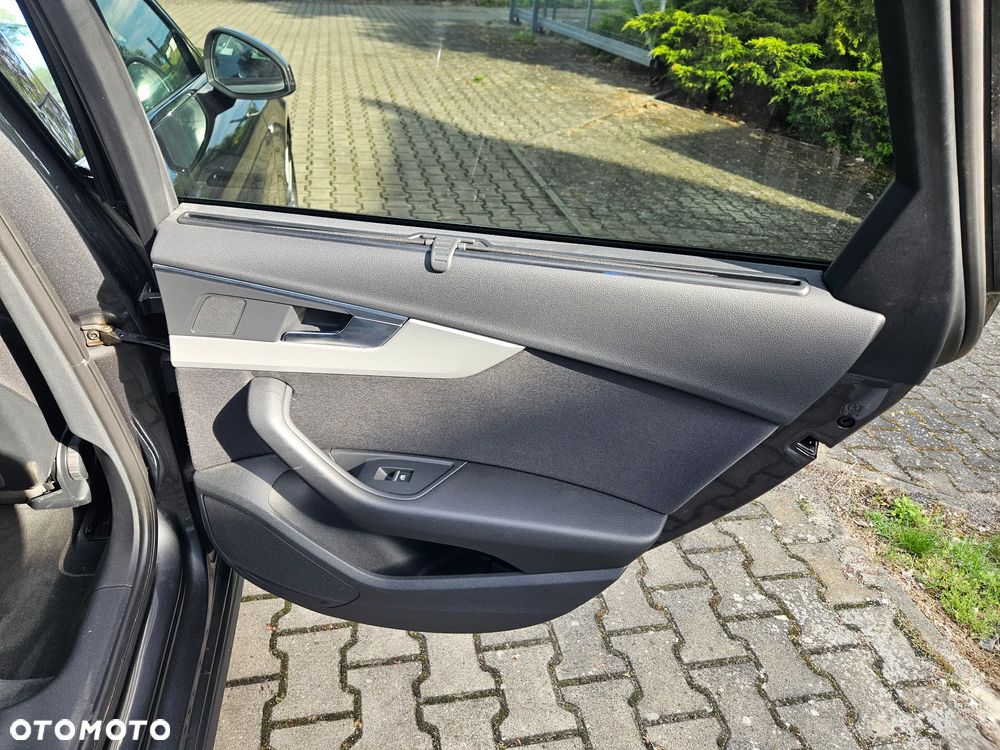 Audi A4 Avant 50 TDI quattro tiptronic S line - 26