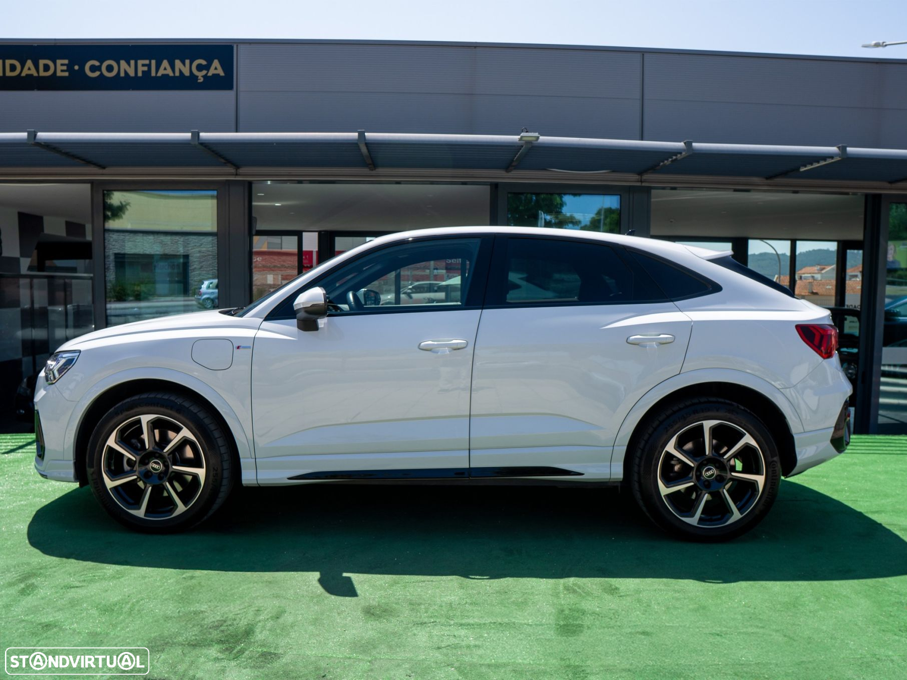Audi Q3 Sportback 45 TFSIe S line S tronic - 14