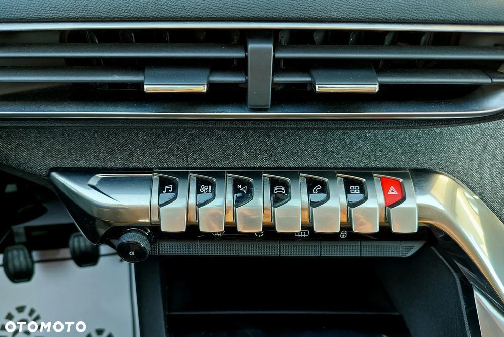 Peugeot 3008 PureTech 130 Stop & Start Allure - 12