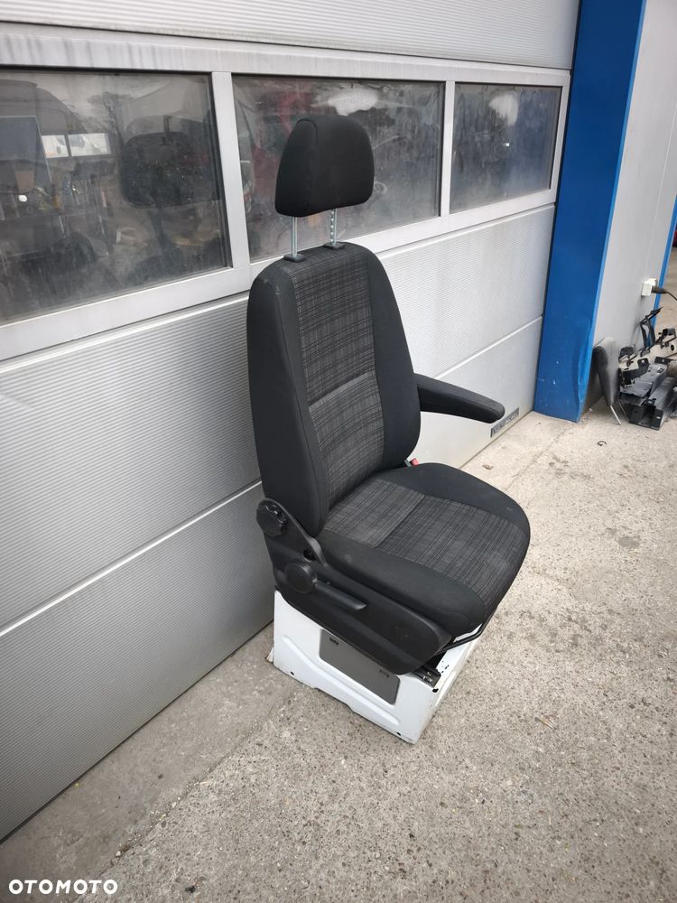 Fotel pasażera prawy pojedynczy MB Sprinter w906 Lift - 3