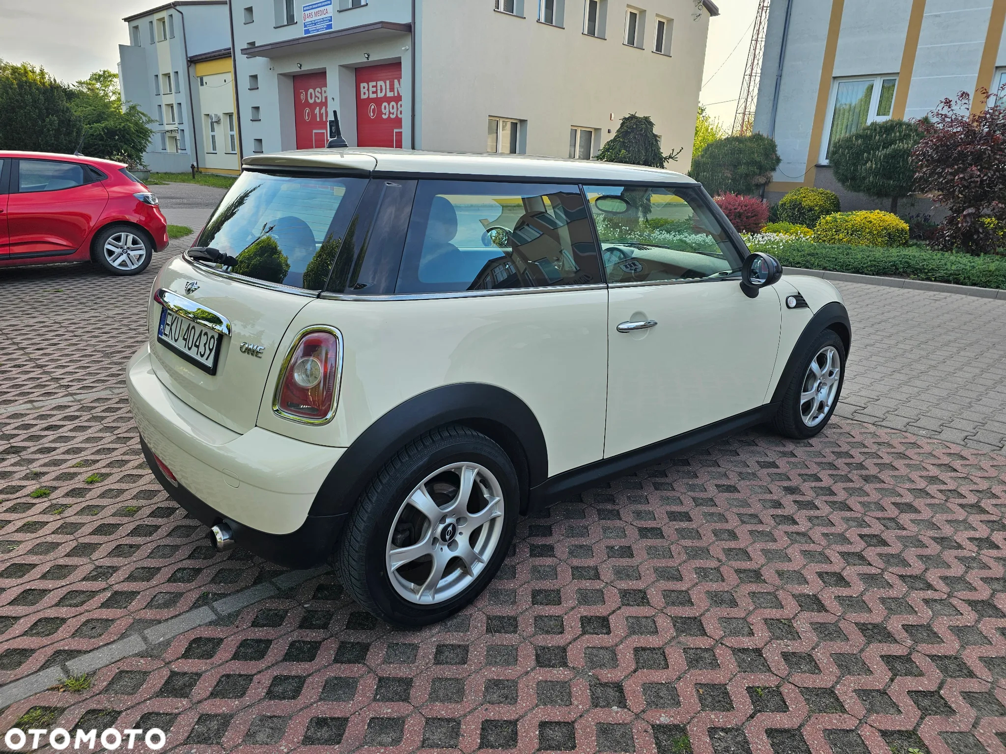 MINI ONE Standard - 3