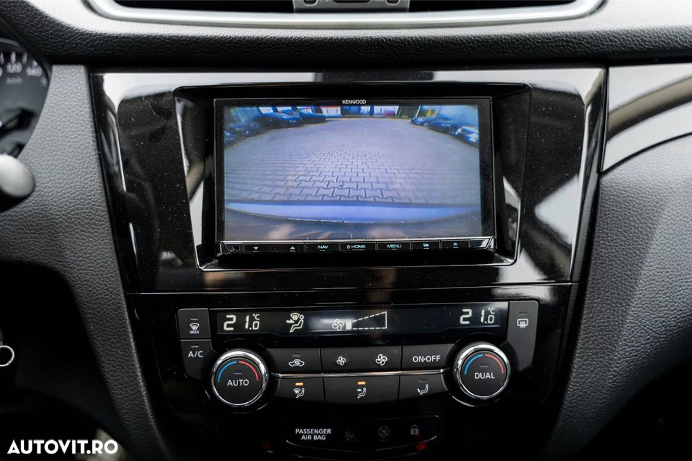 Nissan Qashqai 1.6 DCI Xtronic N-Connecta - 21